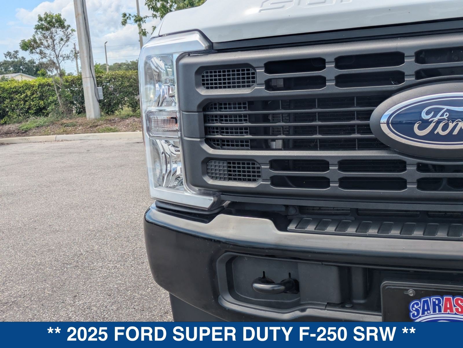 Certified 2025 Ford F250 XL AWD/4WD image 9