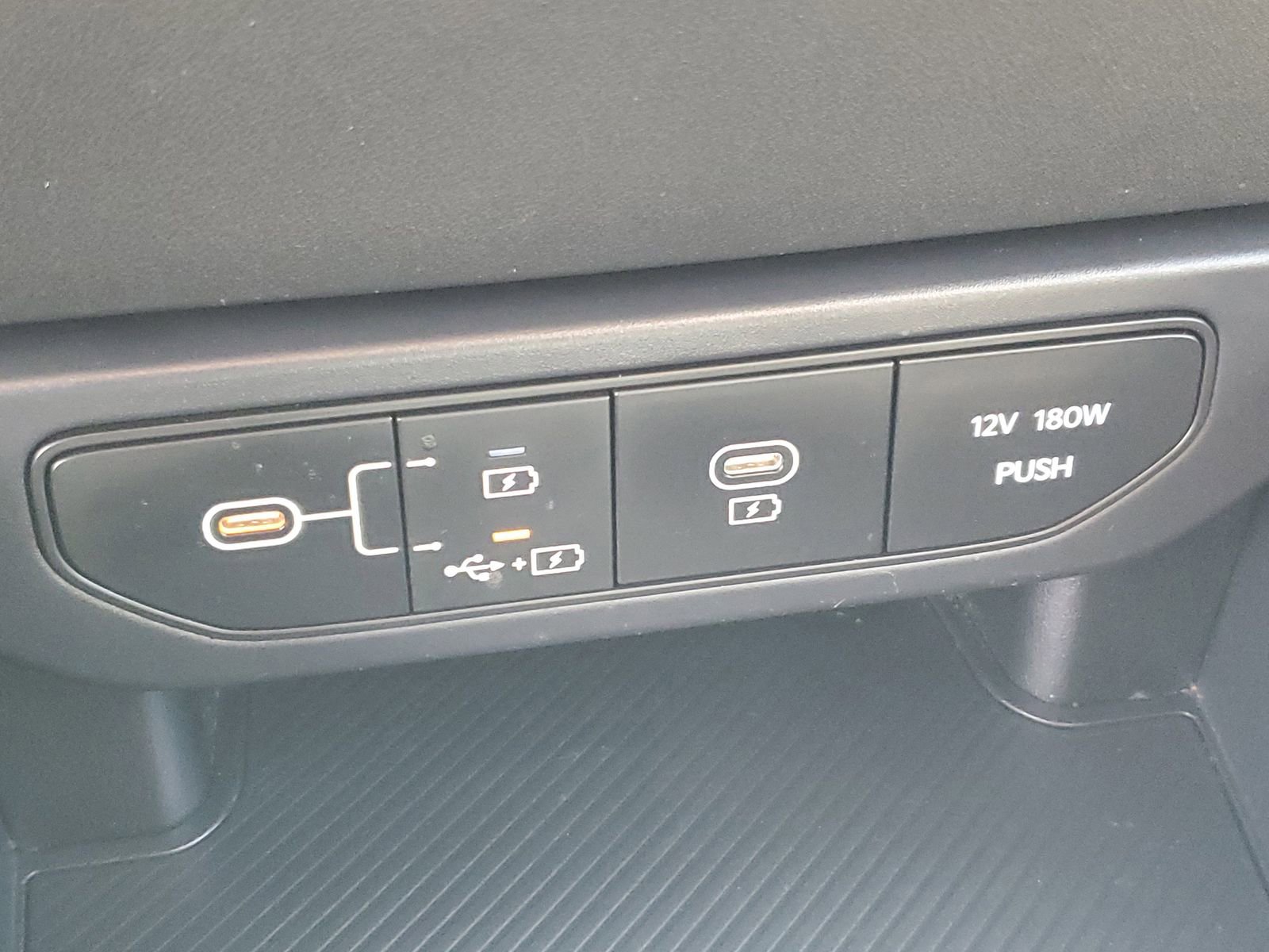 Used 2025 Kia K4 FWD image 24