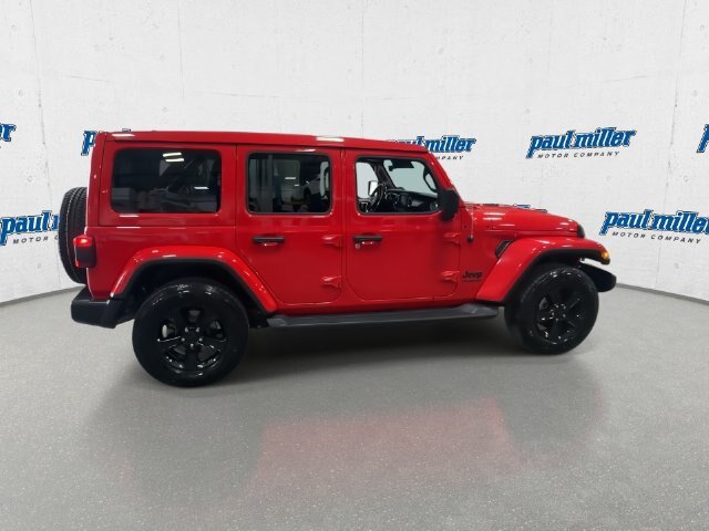 Used 2021 Jeep Wrangler Unlimited Sahara AWD/4WD image 4