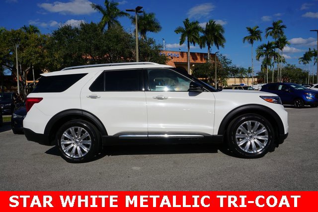 Certified 2022 Ford Explorer Limited w/ Limited Technology Package image 4