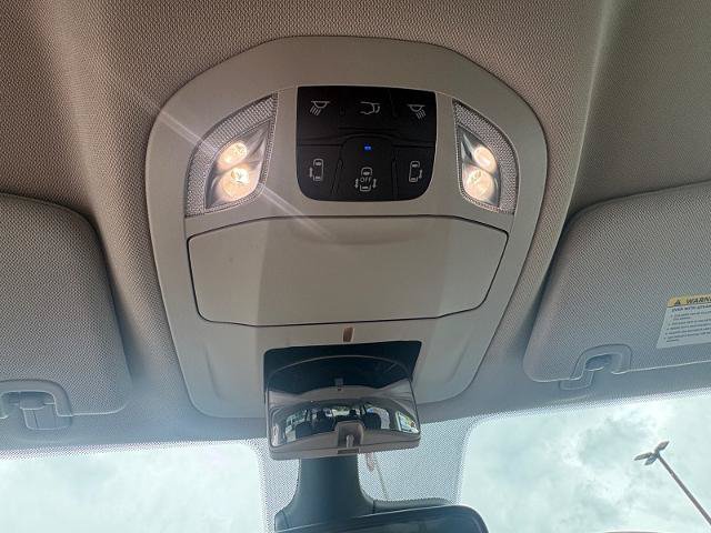 Used 2023 Chrysler Voyager LX FWD image 28