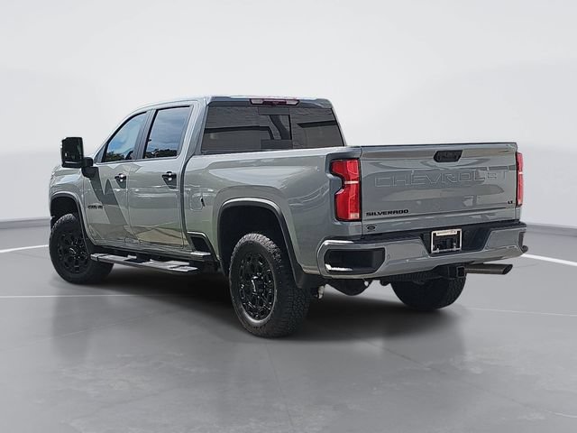 Used 2024 Chevrolet Silverado 2500 LT w/ Z71 Sport Edition AWD/4WD image 2