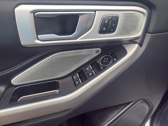 Certified 2022 Ford Explorer Limited w/ Limited Technology Package AWD/4WD image 12