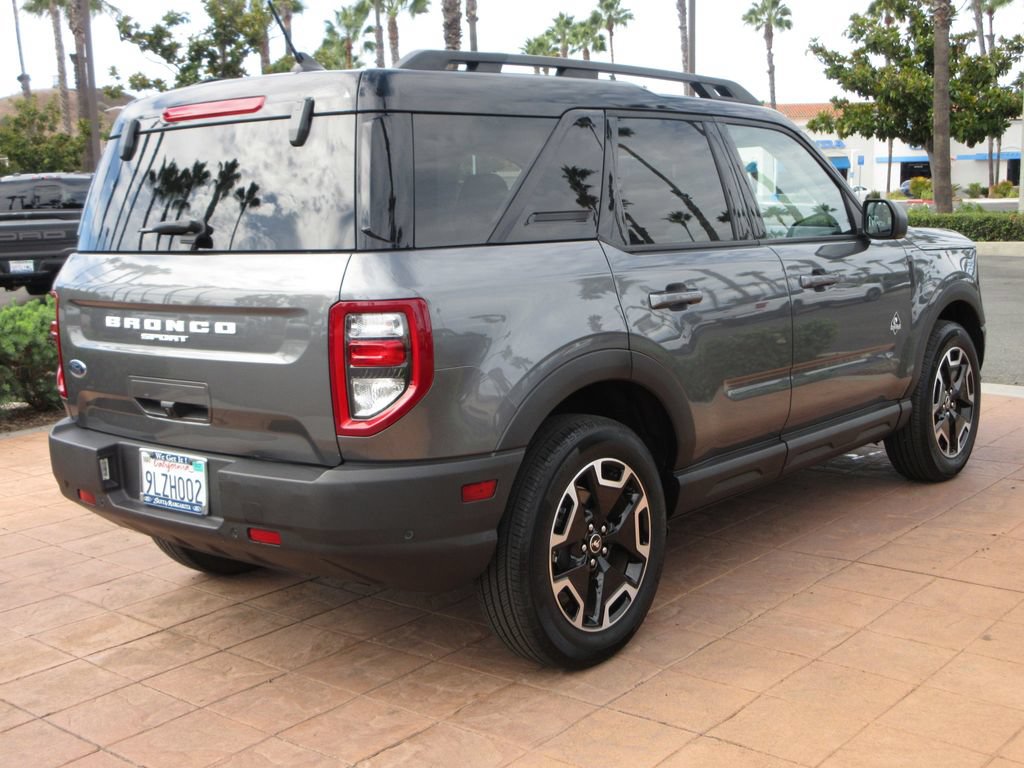 Certified 2024 Ford Bronco Sport Outer Banks w/ Tech Package AWD/4WD image 4