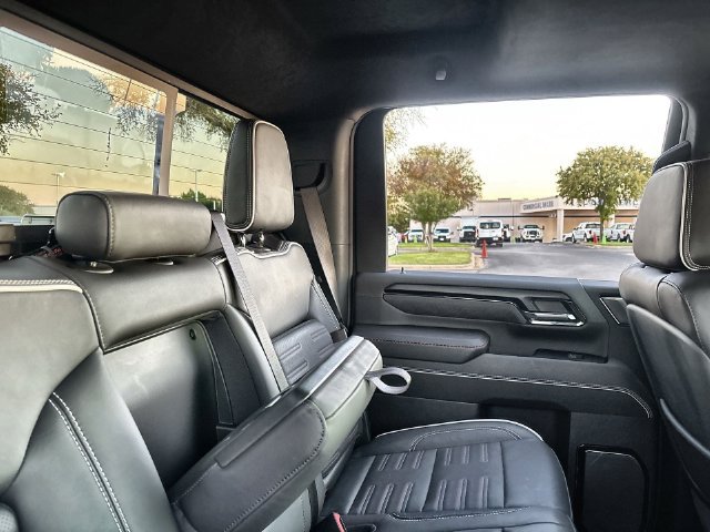 Used 2024 GMC Sierra 2500 AT4X AWD/4WD image 16