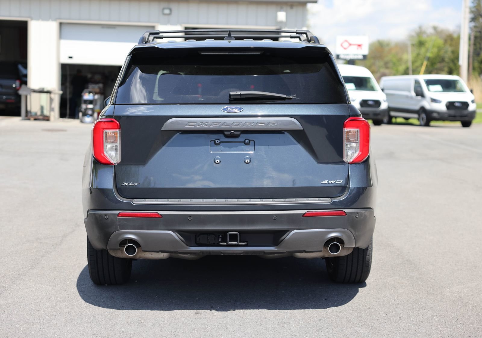 Certified 2023 Ford Explorer XLT w/ Equipment Group 202A AWD/4WD image 5