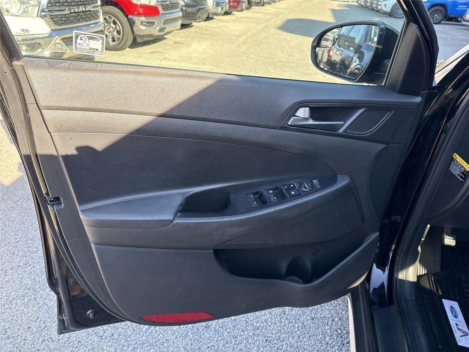 Used 2017 Hyundai Tucson SE image 21