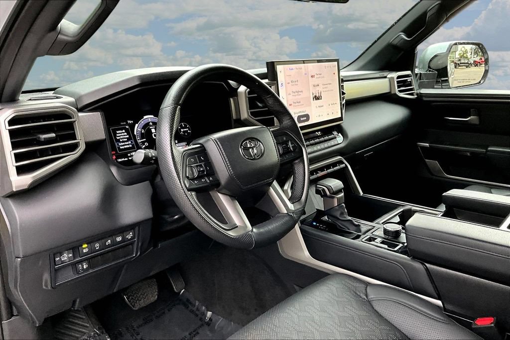Used 2025 Toyota Tundra Limited AWD/4WD image 20