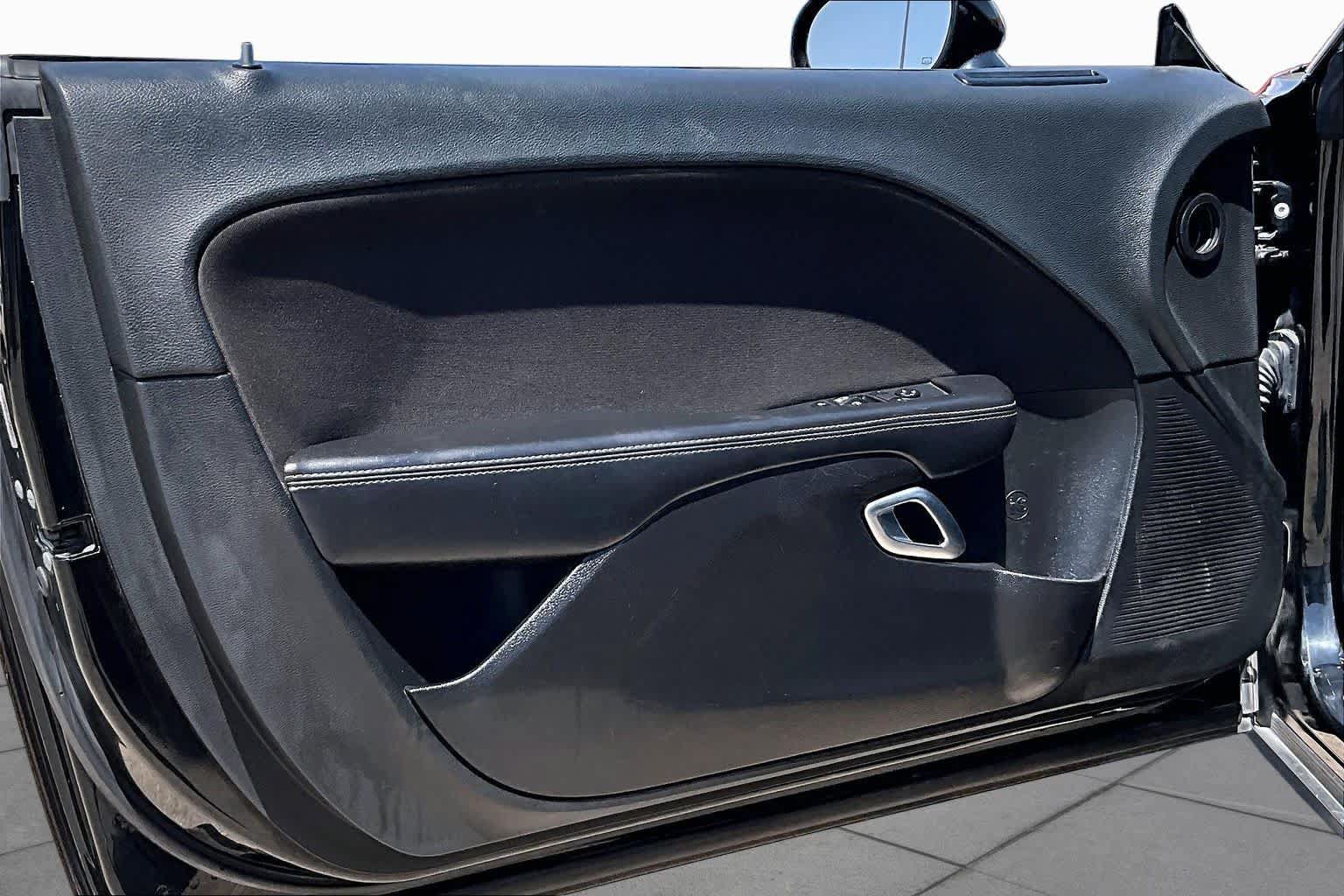 Used 2019 Dodge Challenger R/T RWD image 21