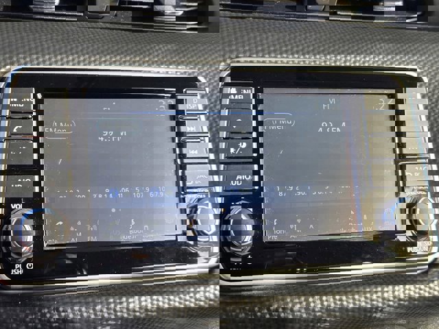 Used 2024 Nissan Kicks S image 17