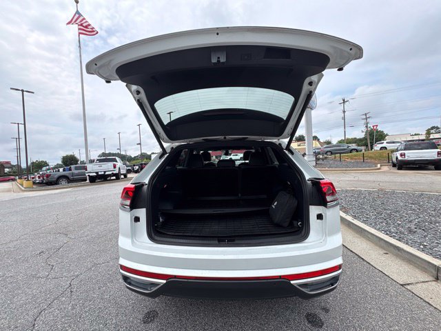 Used 2022 Volkswagen Atlas Cross Sport SEL AWD/4WD image 25