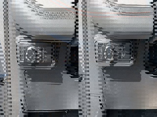 Certified 2025 Ford Explorer Active w/ Active Comfort Package image 17