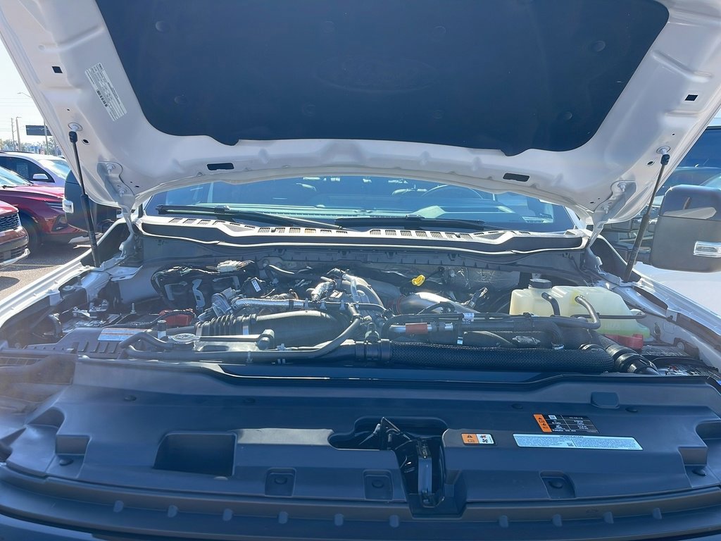 Certified 2025 Ford F250 Platinum image 38