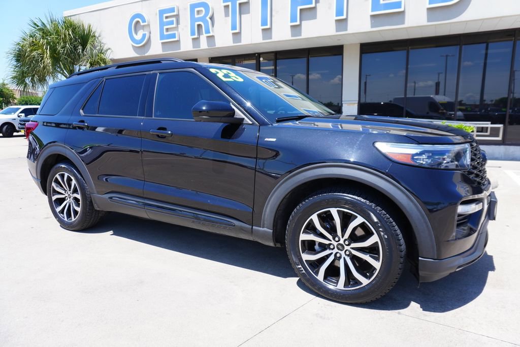 Certified 2023 Ford Explorer ST-Line w/ Class IV Trailer Tow Package