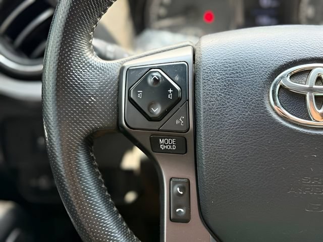 Used 2020 Toyota Tacoma TRD Off-Road AWD/4WD image 17
