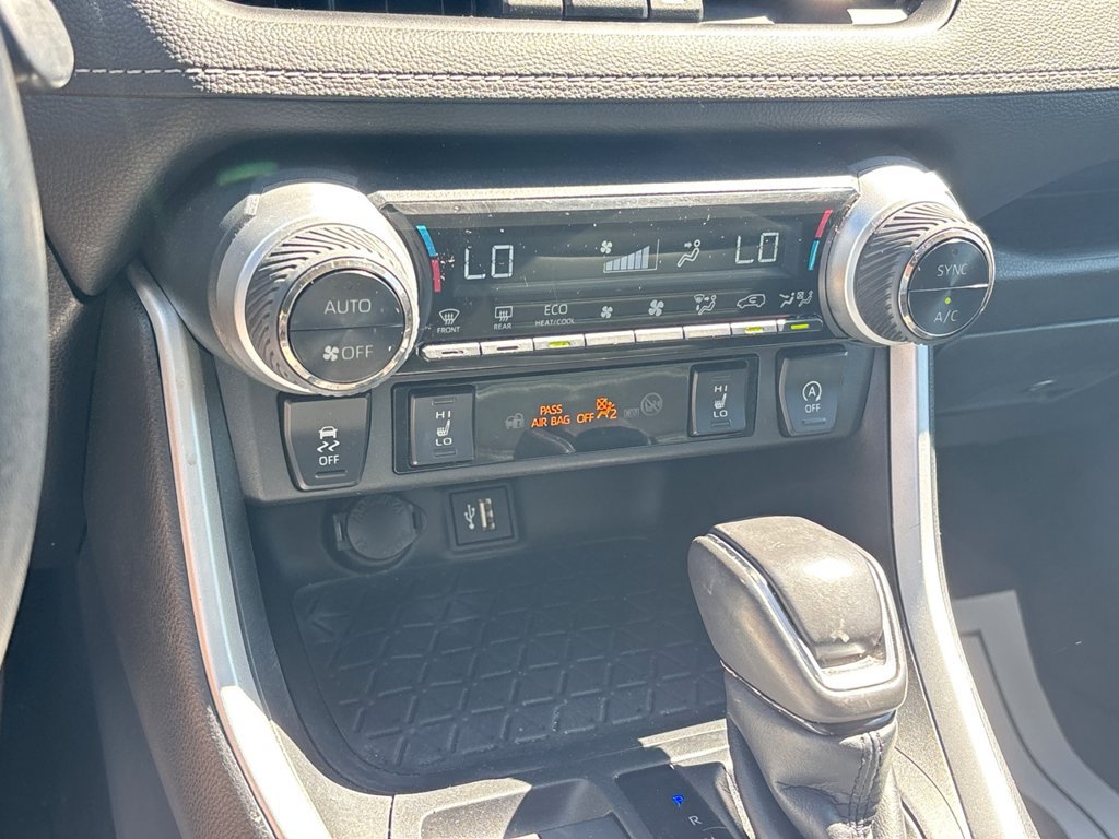 Used 2023 Toyota RAV4 XLE Premium AWD/4WD image 35