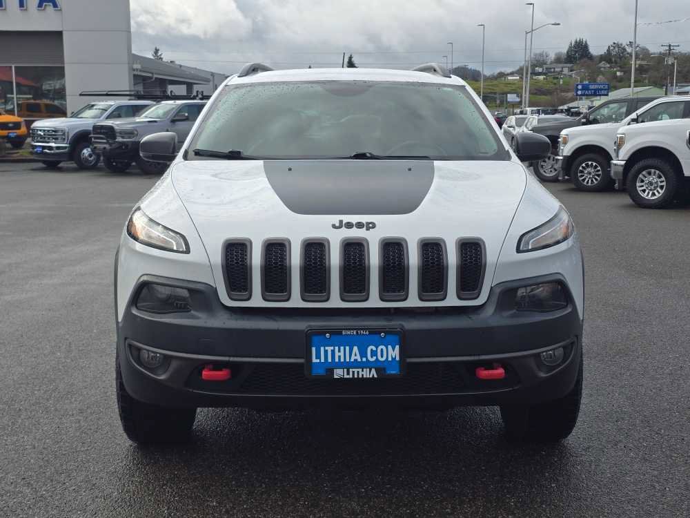 Used 2018 Jeep Cherokee Trailhawk image 9