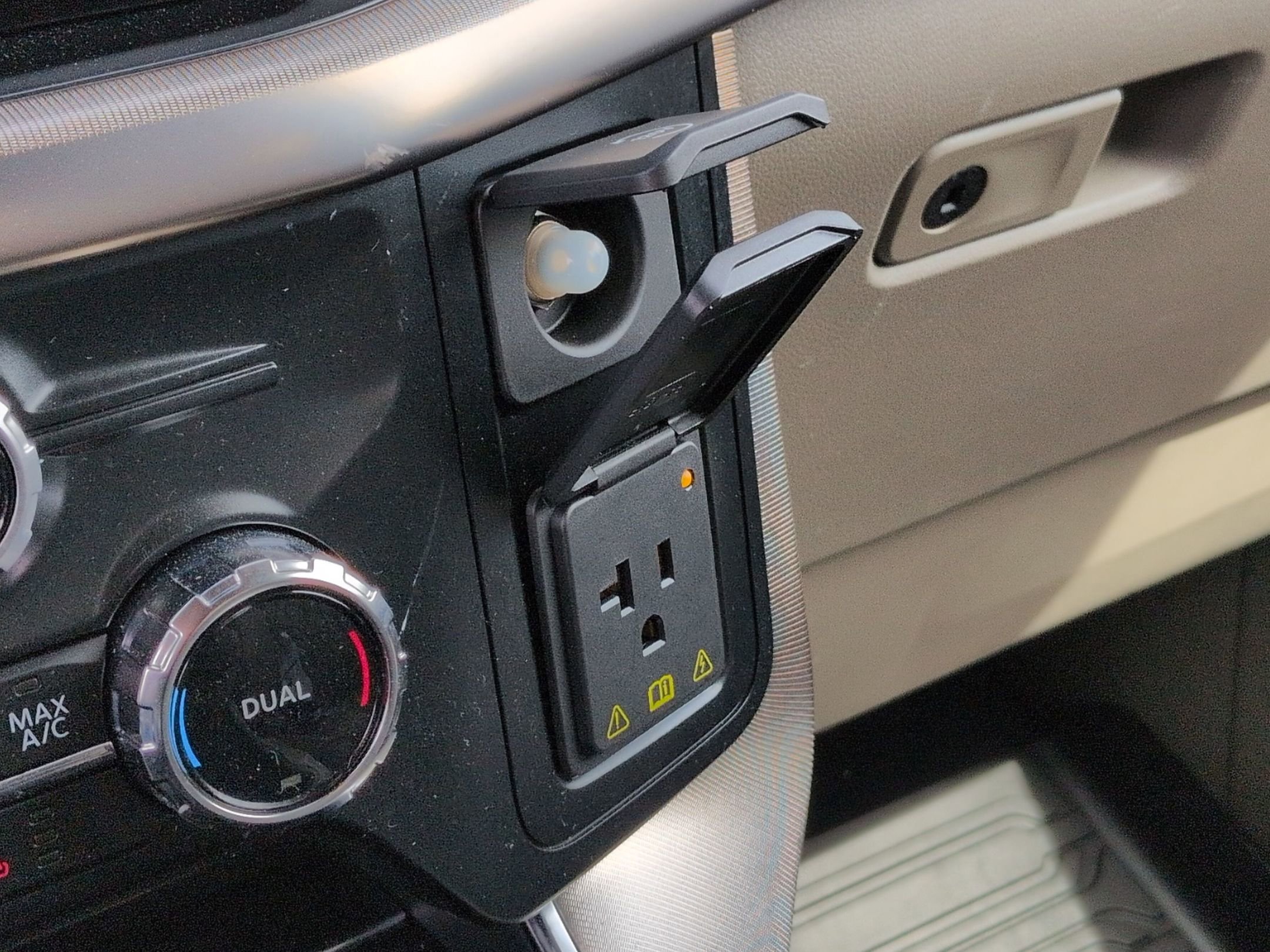 Certified 2024 Ford F150 Platinum w/ Equipment Group 703A Plus image 28