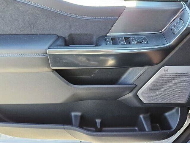 Certified 2025 Ford F150 Platinum w/ Equipment Group 702A High AWD/4WD image 30