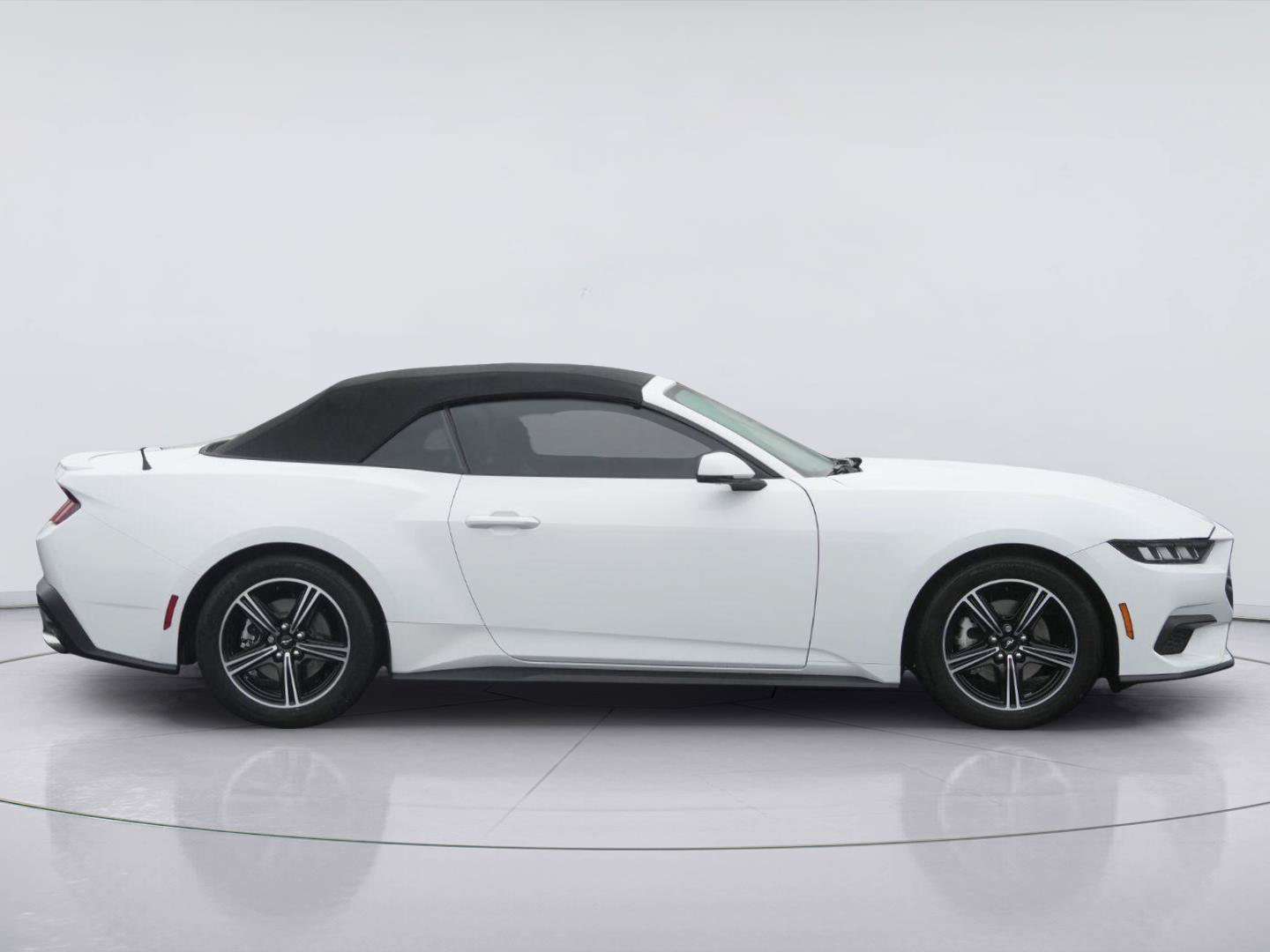 Certified 2024 Ford Mustang Premium RWD image 5