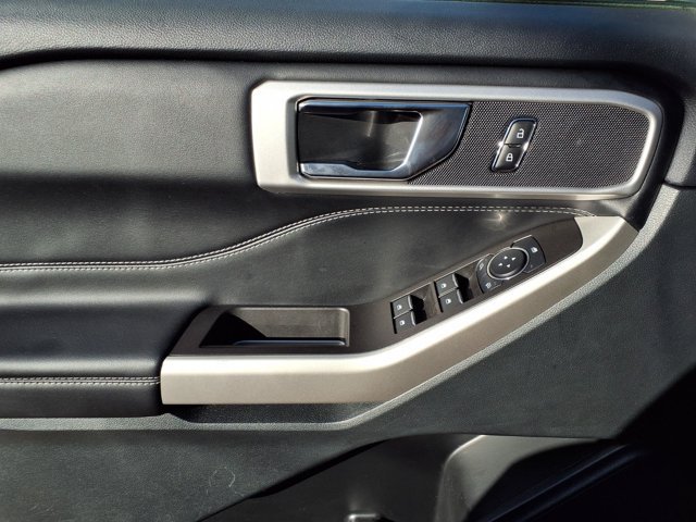 Certified 2024 Ford Explorer XLT w/ Equipment Group 202A AWD/4WD image 19