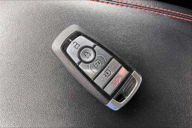 Certified 2022 Ford Edge ST-Line AWD/4WD image 11