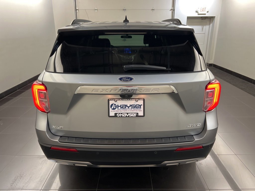 Certified 2023 Ford Explorer XLT w/ Equipment Group 202A image 3