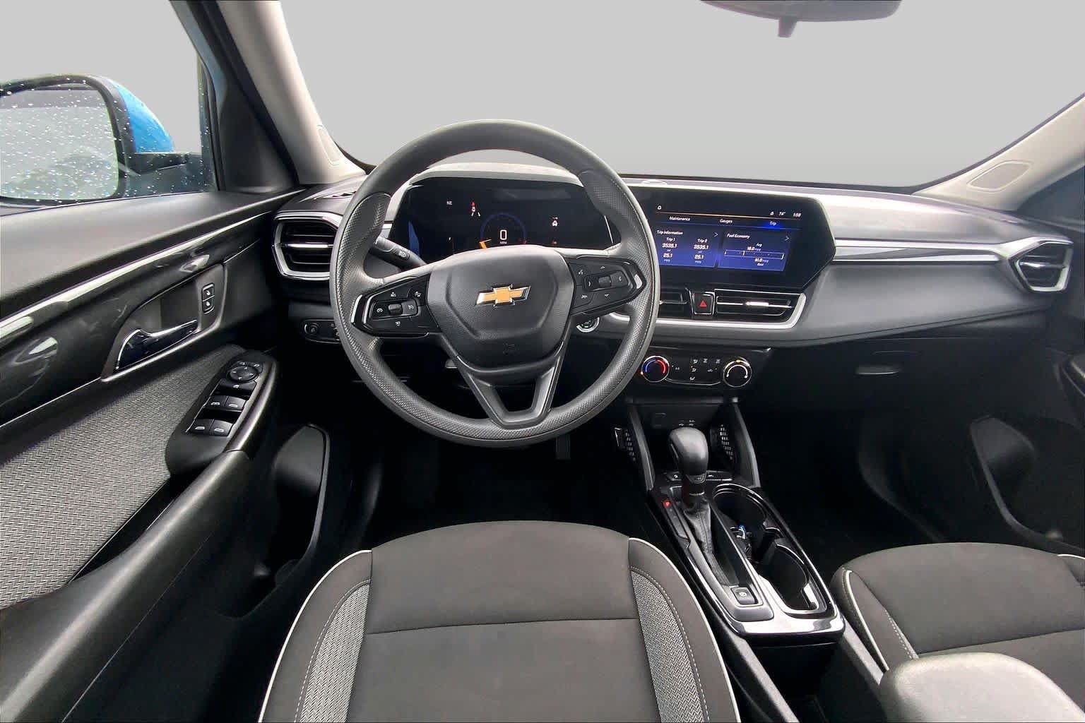 Used 2025 Chevrolet TrailBlazer LT FWD image 6