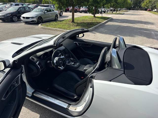 Used 2018 Jaguar F-TYPE Convertible RWD image 14