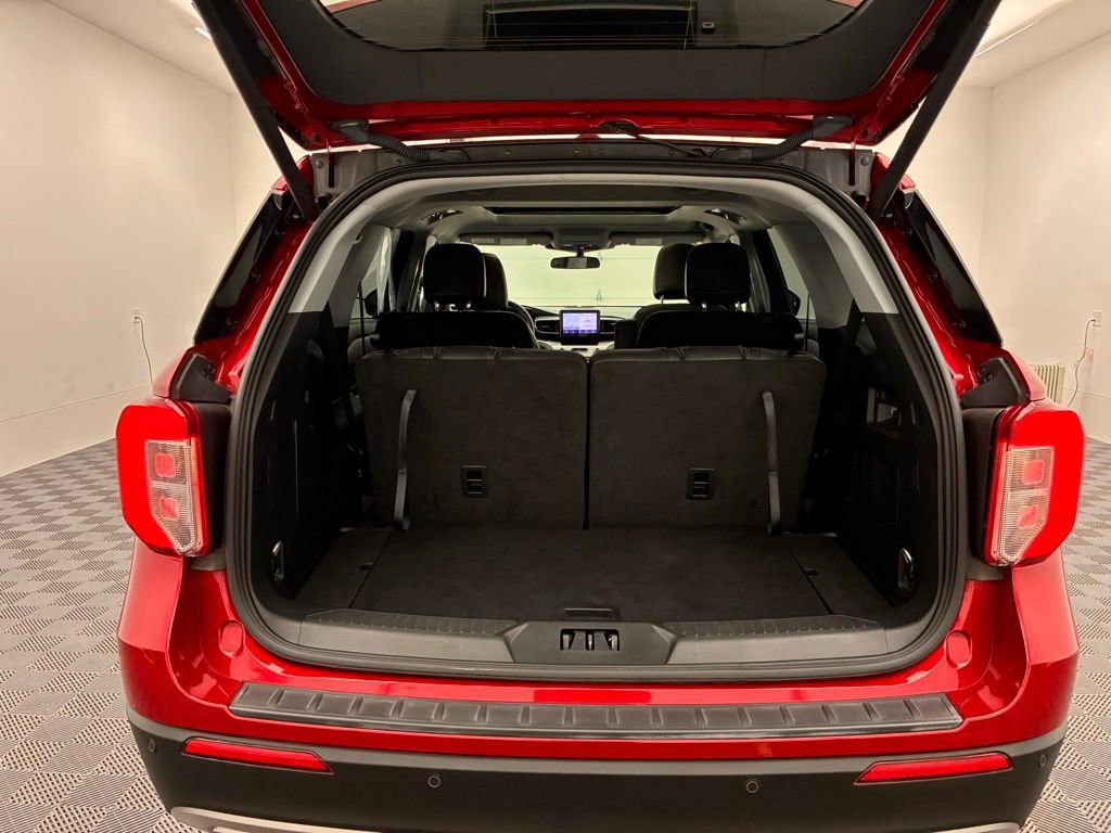 Certified 2023 Ford Explorer XLT w/ Equipment Group 202A image 16