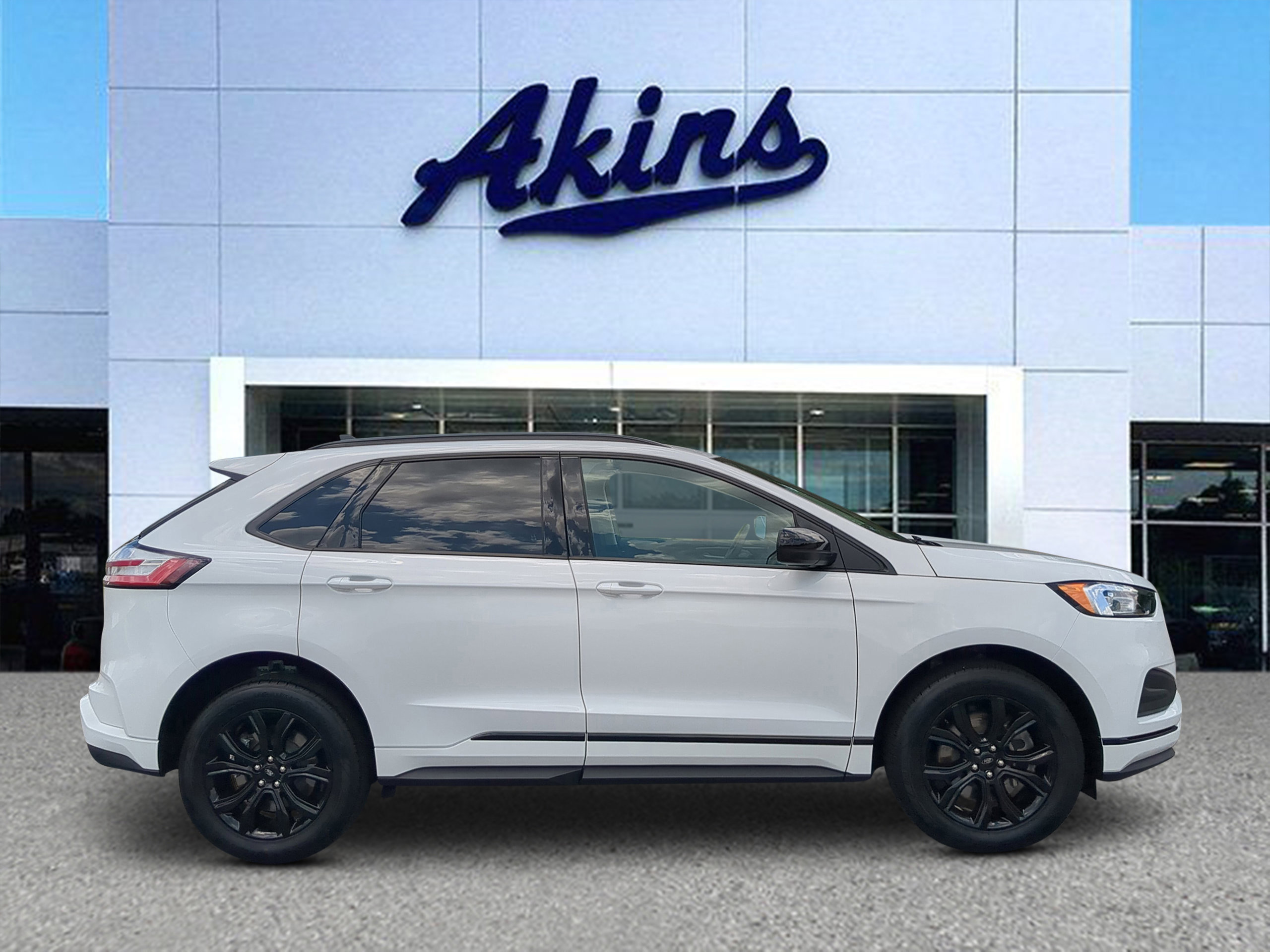 Certified 2024 Ford Edge SE w/ Black Appearance Package