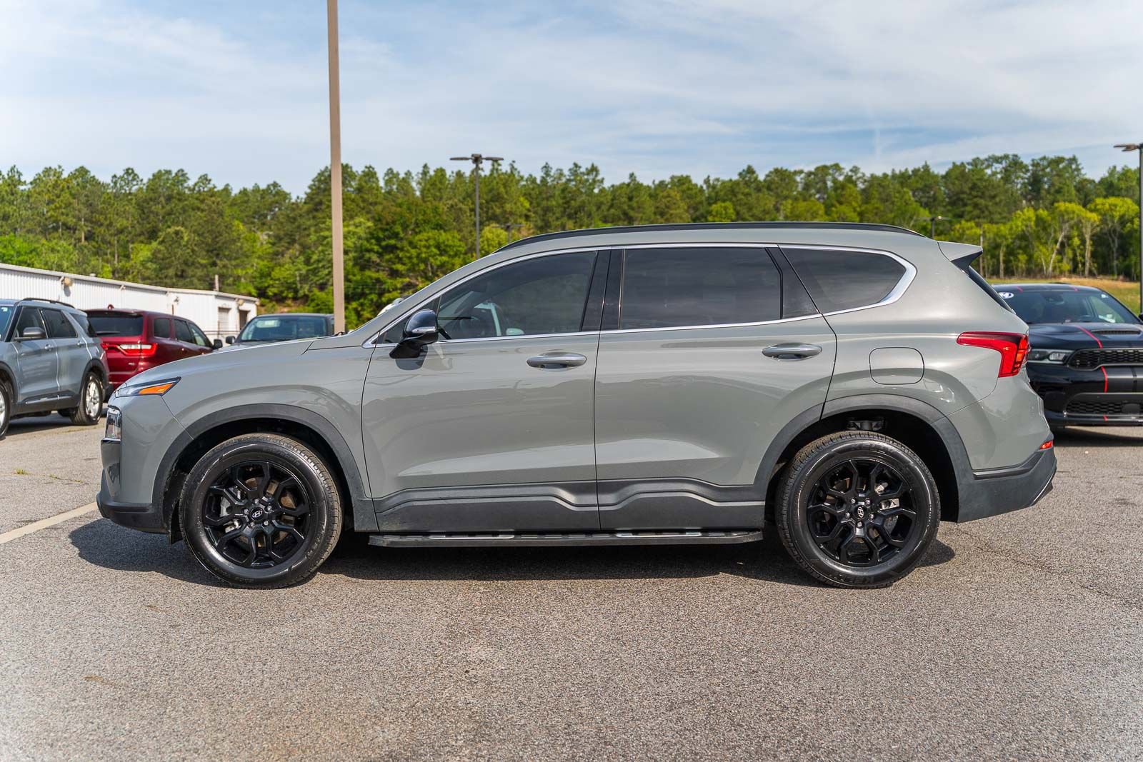 Used 2023 Hyundai Santa Fe XRT FWD image 2