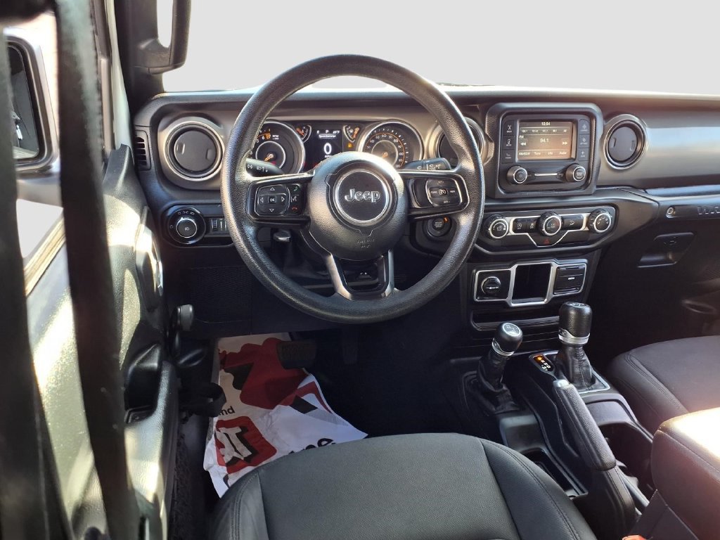 Used 2018 Jeep Wrangler Unlimited Sport AWD/4WD image 9
