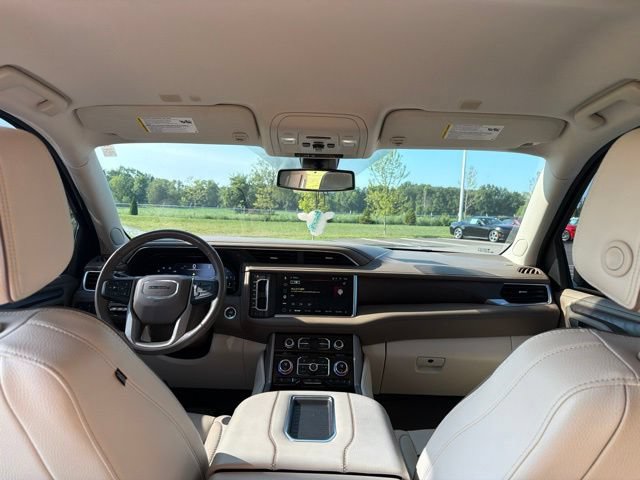 Used 2022 GMC Yukon Denali AWD/4WD image 24