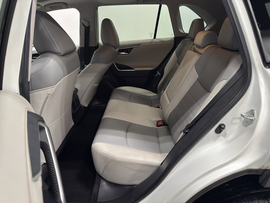 Used 2019 Toyota RAV4 Limited image 30