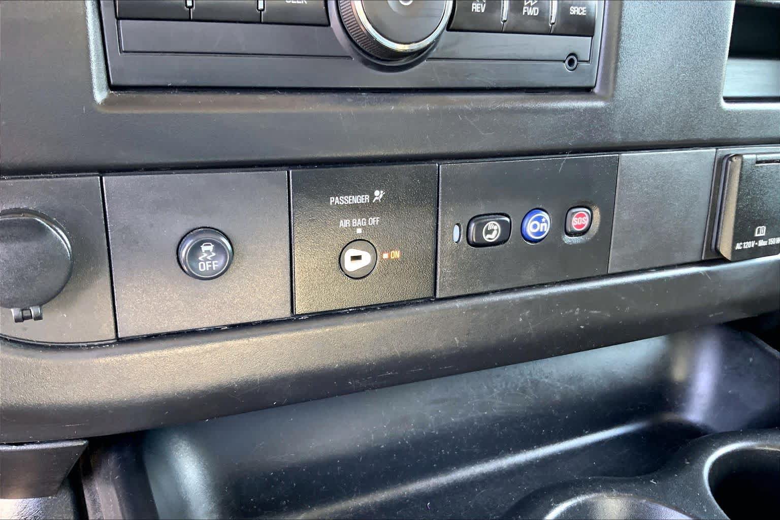 Used 2019 Chevrolet Express 2500 Extended RWD image 27