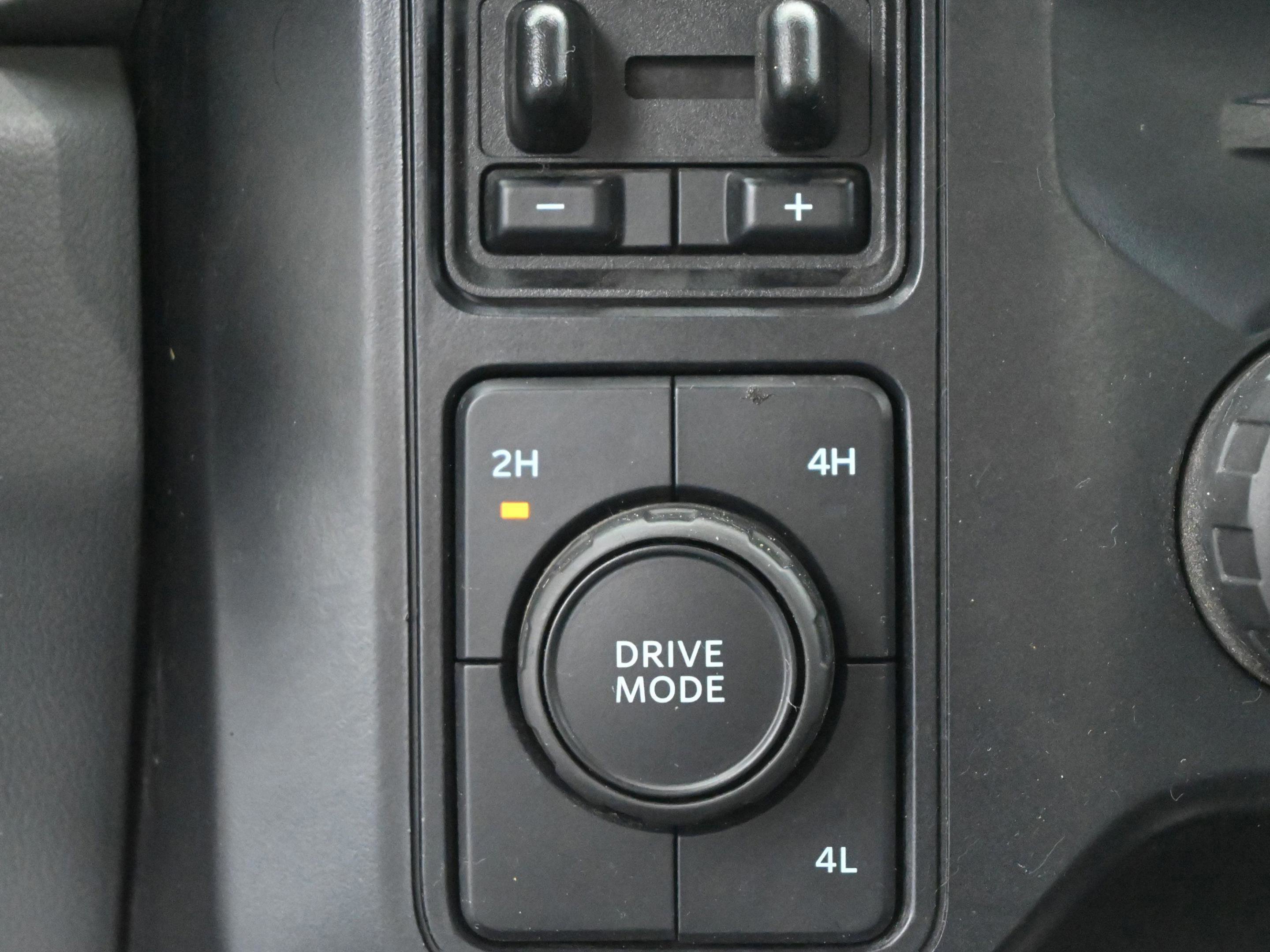 Certified 2024 Ford F350 XLT w/ 360-Degree Camera Package image 45