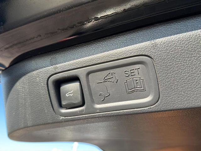 Certified 2024 Ford Expedition Platinum image 38