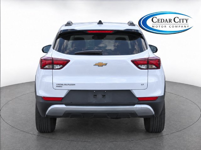 Used 2025 Chevrolet TrailBlazer LT AWD/4WD image 7