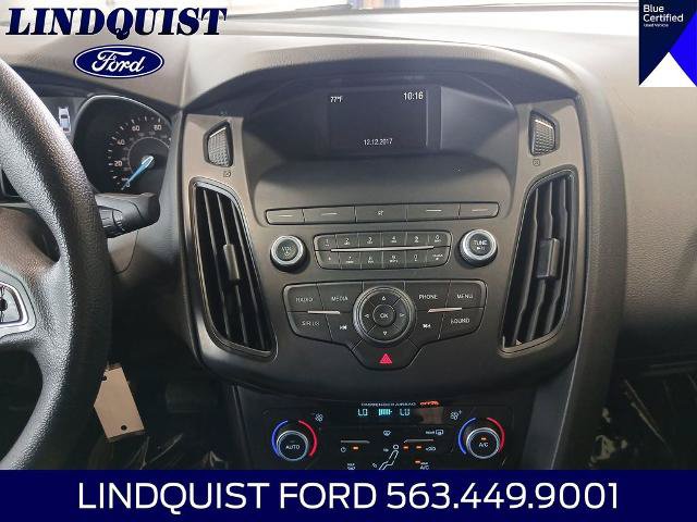 Certified 2018 Ford Focus SE FWD image 19