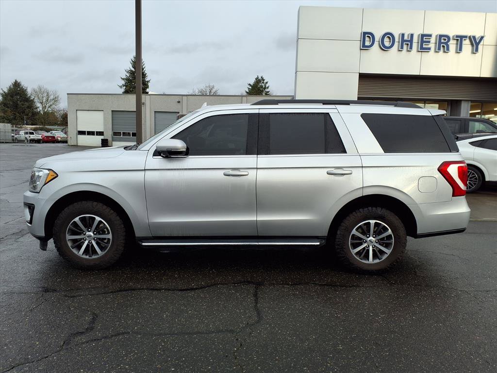 Certified 2019 Ford Expedition XLT w/ Equipment Group 202A image 11