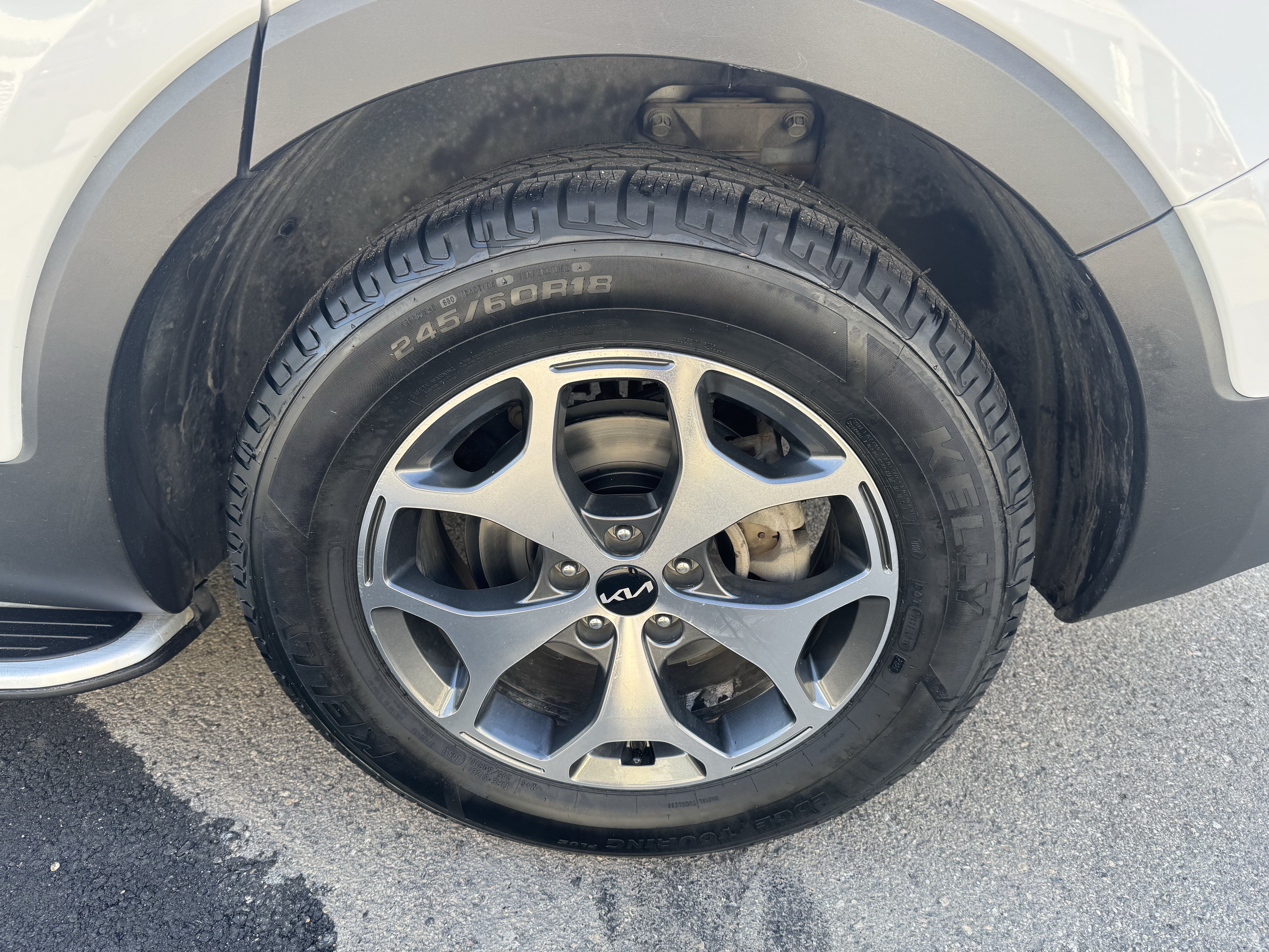 Used 2022 Kia Telluride EX AWD/4WD image 9