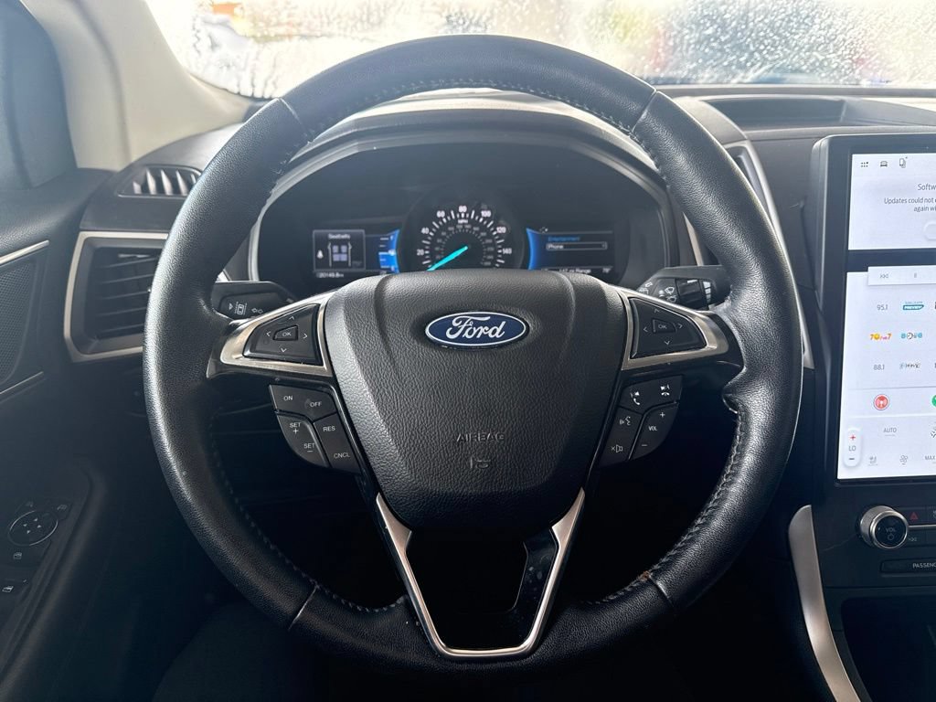 Certified 2024 Ford Edge SEL w/ Convenience Package AWD/4WD image 17