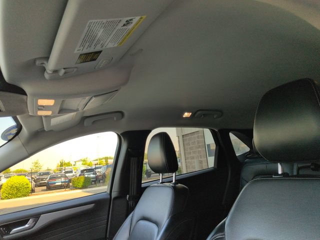 Certified 2024 Ford Escape Platinum AWD/4WD image 23