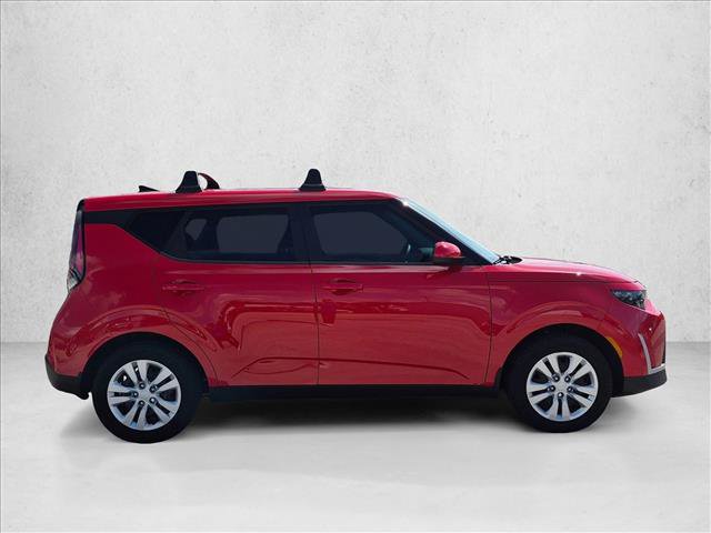 Used 2024 Kia Soul LX FWD image 4