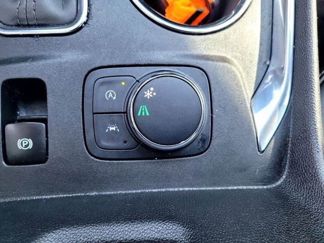 Used 2023 Chevrolet Traverse LT image 20