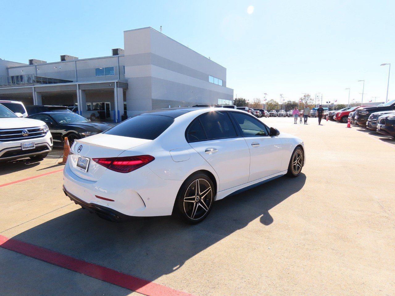 Used 2022 Mercedes-Benz C 300 4MATIC Sedan image 5