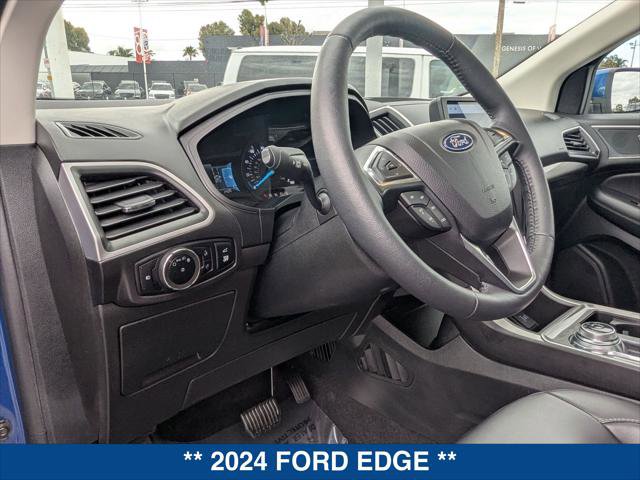 Certified 2024 Ford Edge SEL w/ Convenience Package AWD/4WD image 11