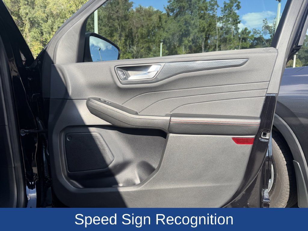 Certified 2023 Ford Escape ST-Line w/ Tech Pack #1 FWD image 23