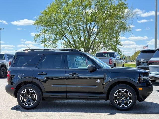 Certified 2025 Ford Bronco Sport Outer Banks w/ Outer Banks Tech Package+ AWD/4WD image 37